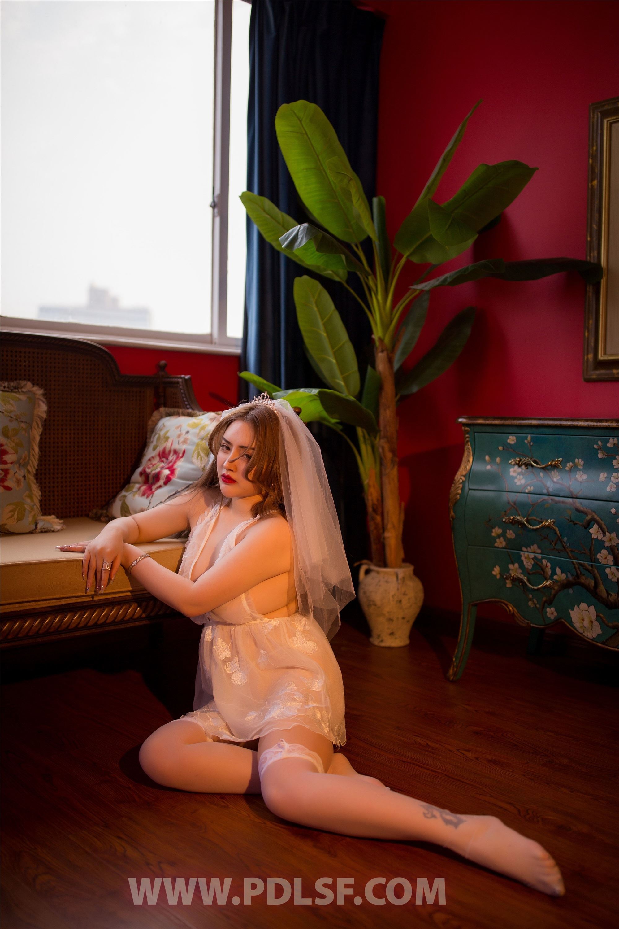 PDL潘多拉  2020.06.09 NO.298 新疆妹纸